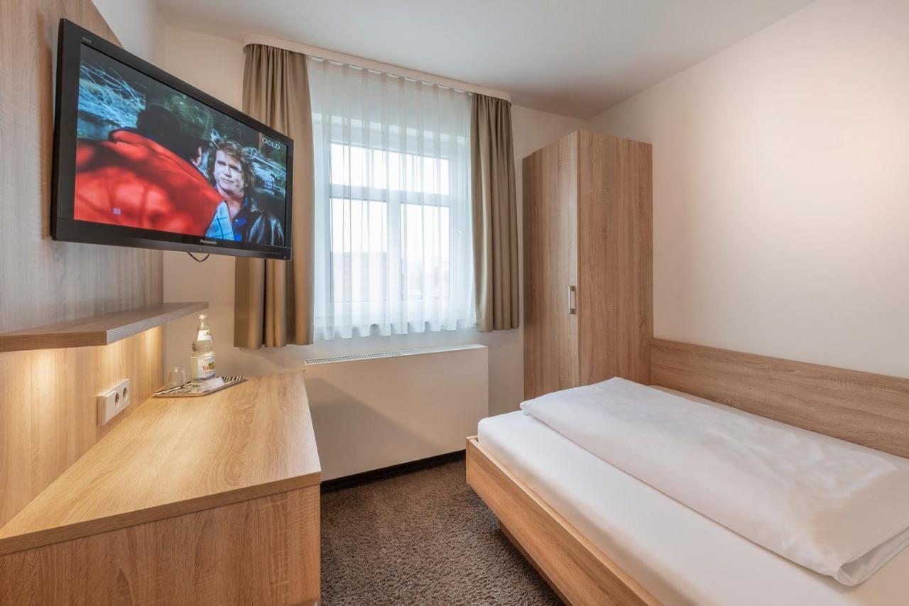 Hotel Gasthof Zum Roessle Heilbronn Exterior foto