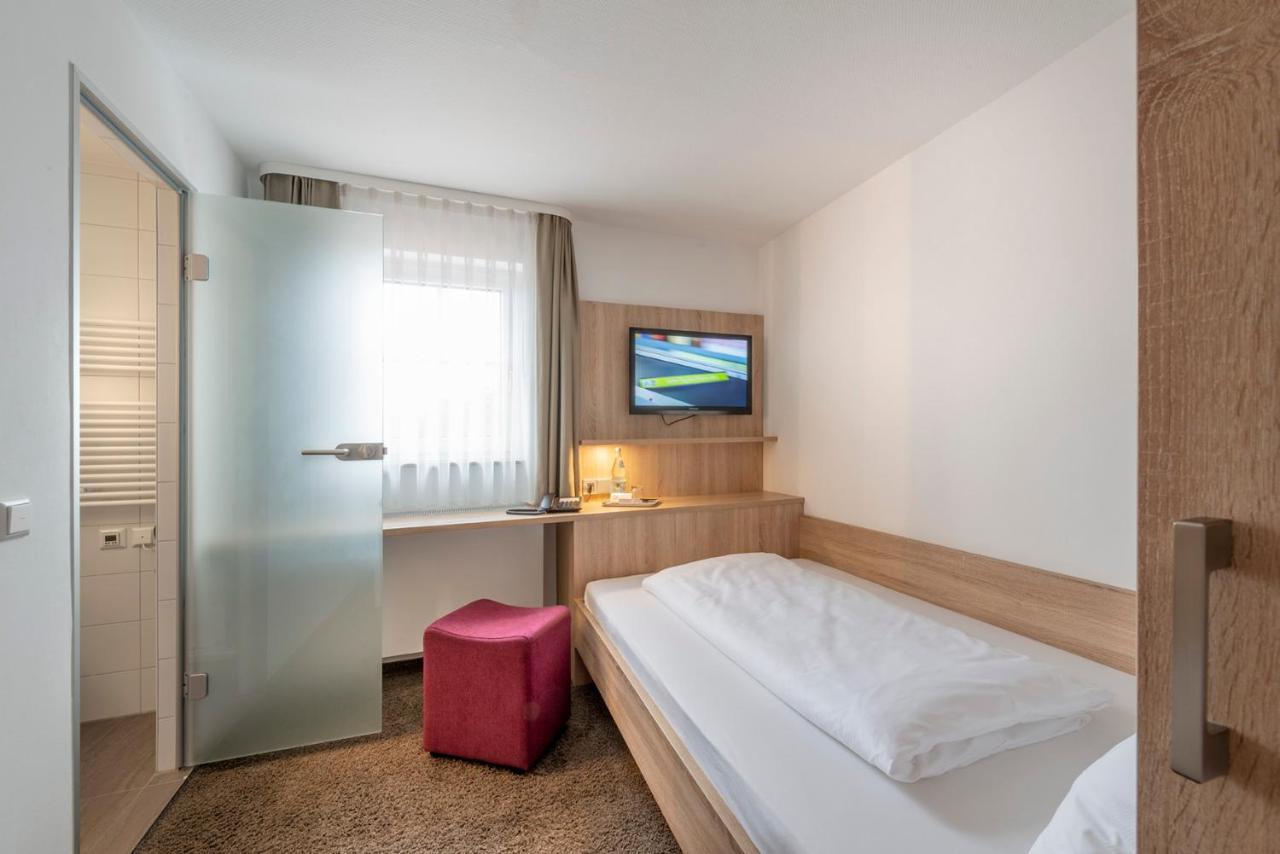 Hotel Gasthof Zum Roessle Heilbronn Exterior foto