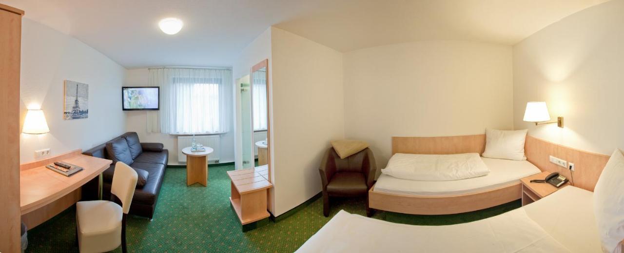 Hotel Gasthof Zum Roessle Heilbronn Exterior foto