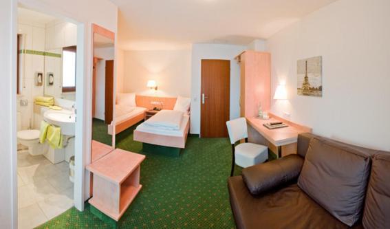 Hotel Gasthof Zum Roessle Heilbronn Exterior foto